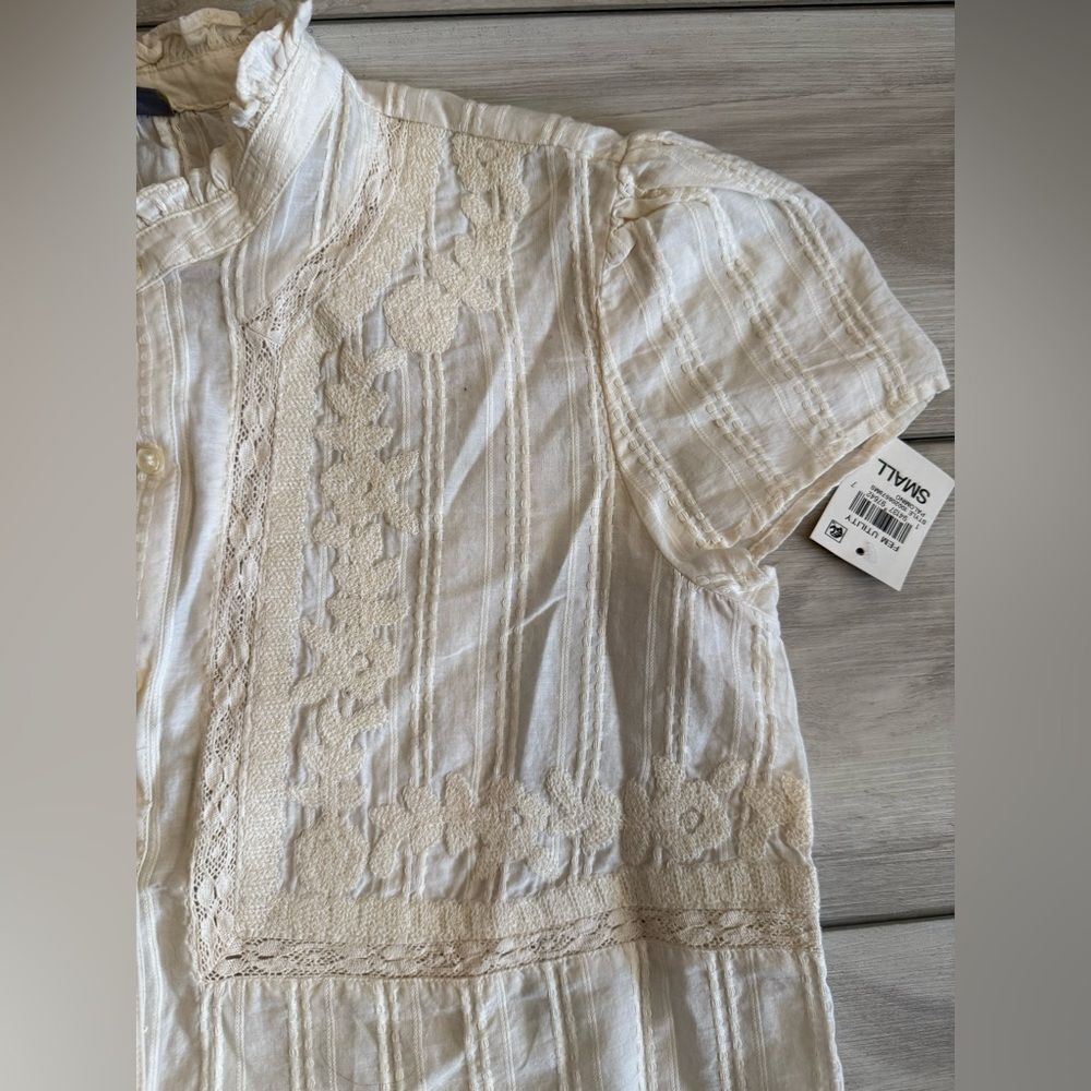 Style & Co Embroidered Button Front Blouse Cream Small NWT - Picture 4 of 7